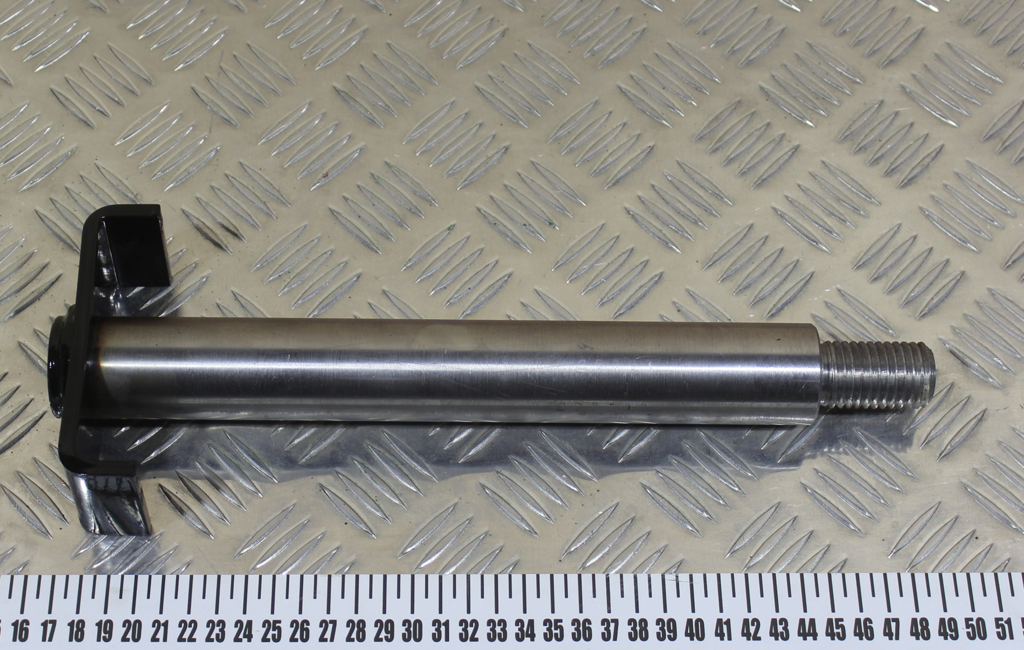 SN9819 БОЛТ